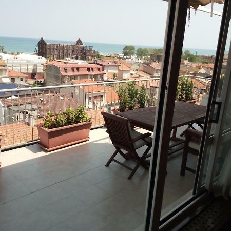 Sky Wellness Apartment Porto Sant'Elpidio Bagian luar foto