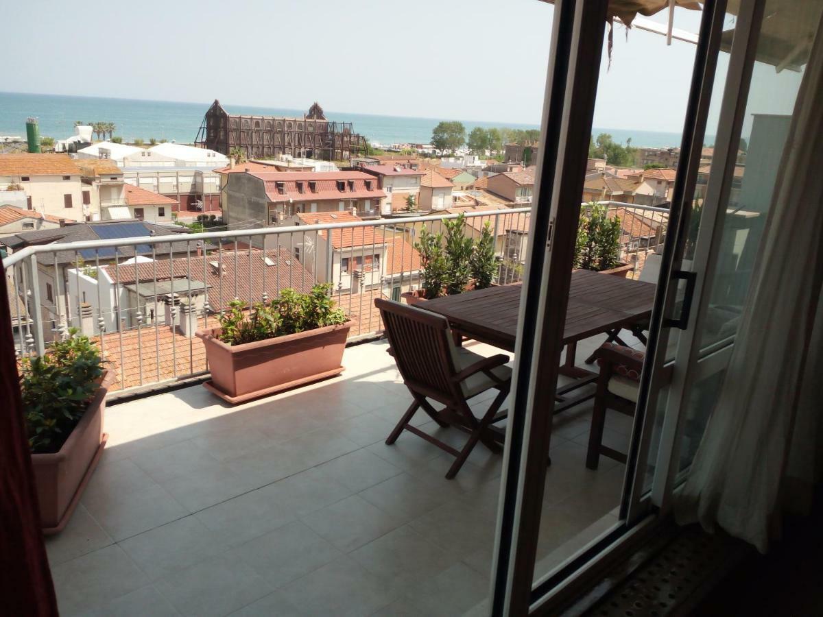 Sky Wellness Apartment Porto Sant'Elpidio Bagian luar foto